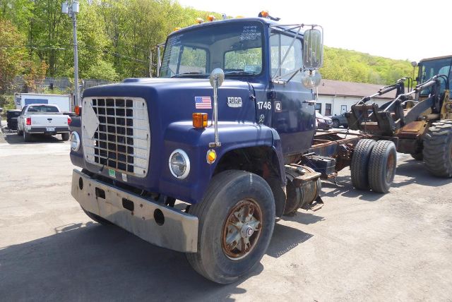 1978-ford-8000-cab-chassis-truck #1286703