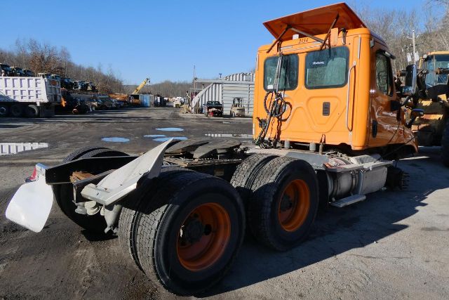 https://cdn.truckertotrucker.com/large/24ae5af2-1da7-40d2-ac2d-f1ee45b1e6a0.jpg?