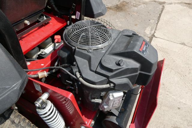 Ferris IS 700Z engine bay showing air filter housing and related components.
