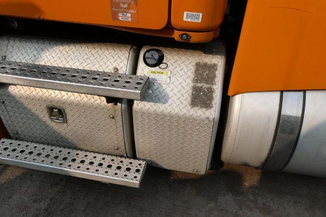 https://cdn.truckertotrucker.com/large/4a3c6c70-a49c-4255-b32c-3aac0400dfcf.jpg?