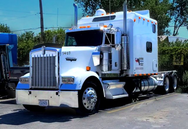 1998 Kenworth W900L