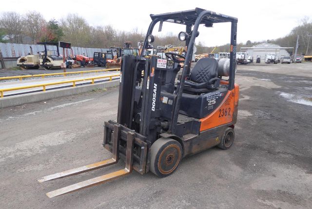 2013 Doosan GC25P-5 Lift #