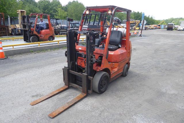 2005 Toyota 7FGCU25 Lift #