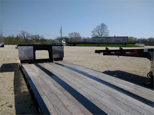 Fontaine 40-ton mechanical detachable double drop trailer flatbed showing dual drop deck and front gooseneck area.