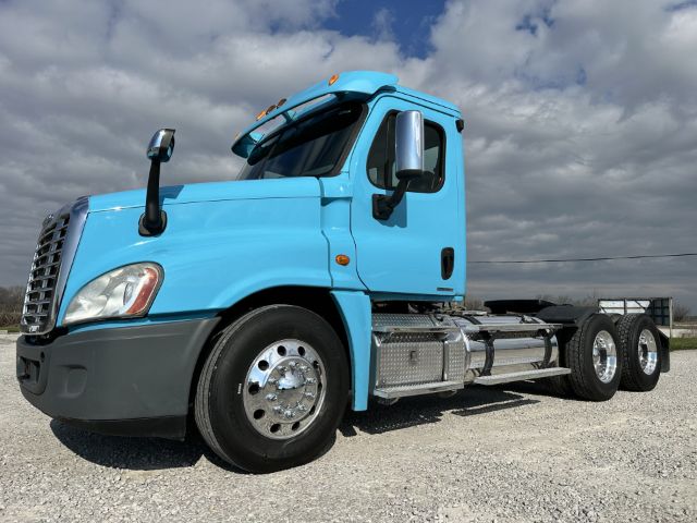 2012 Freightliner Cascadia 125