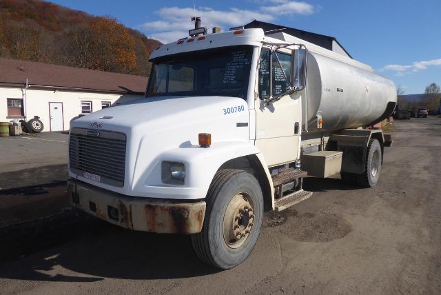 1993-freightliner-fl70-tank-truck #1322249