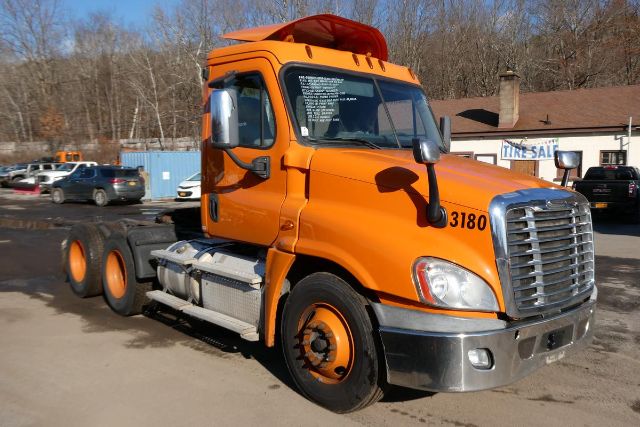 https://cdn.truckertotrucker.com/large/6872ccec-d178-41e3-9f5f-1171275cffde.jpg?