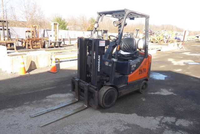 2015 Doosan GC25E-5 Lift #