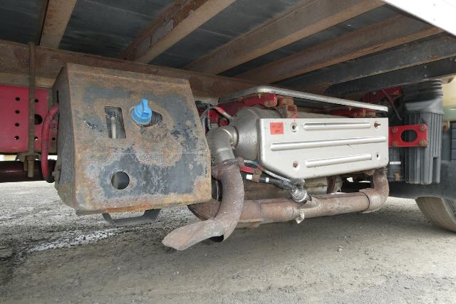 https://cdn.truckertotrucker.com/large/889b4983-6f13-482b-a1b8-9fbfaab77e2c.jpg?
