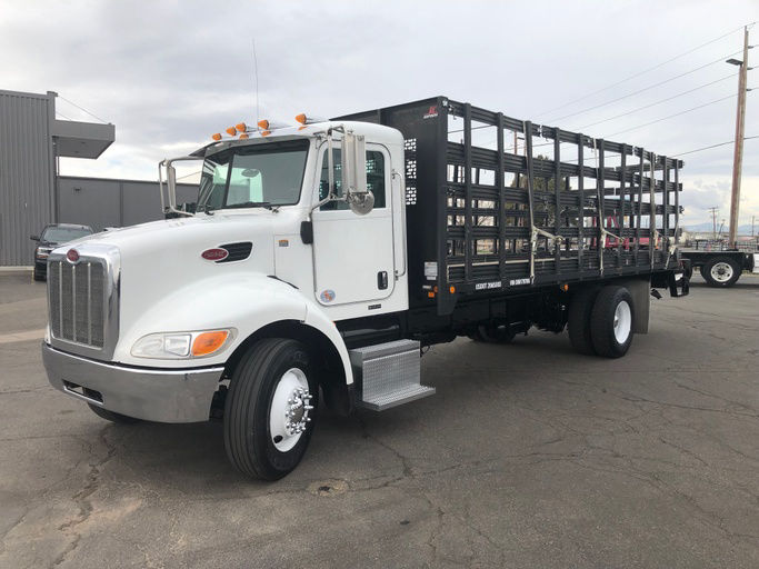 2013 Peterbilt 337