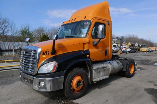 2012 Freightliner CASCADIA 125