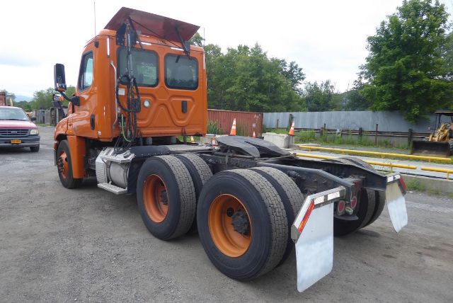 https://cdn.truckertotrucker.com/large/97db5aca-5265-4c85-a23f-0f14fd038d2b.jpg?