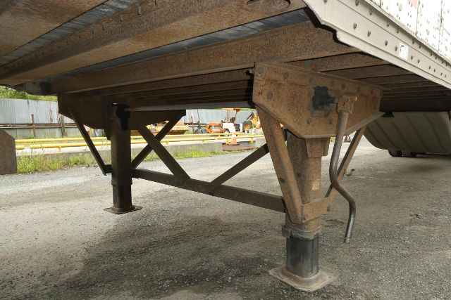 https://cdn.truckertotrucker.com/large/9d8cb3c9-9747-408f-8335-c72ea23760bc.jpg?