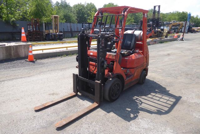 2004-toyota-7fgcu25-lift #1314705