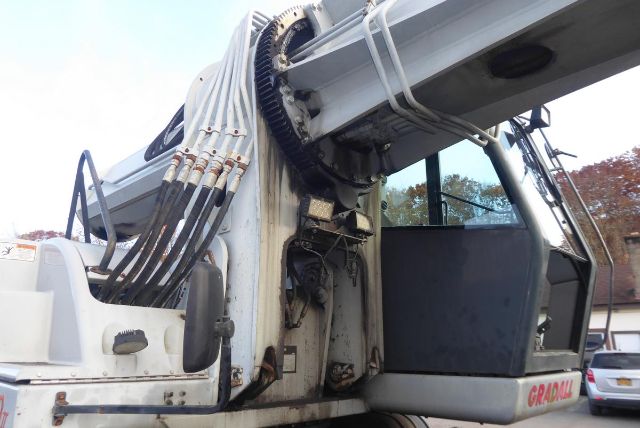 https://cdn.truckertotrucker.com/large/a7ecb070-5163-4887-9e3c-0948bd6e149b.jpg?