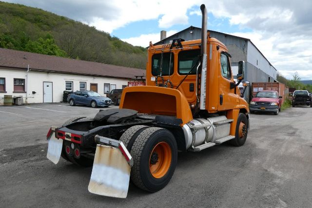 https://cdn.truckertotrucker.com/large/a9ccc67d-d1f8-4345-bb12-2a1f2e36c9e2.jpg?