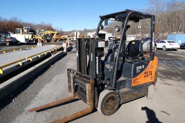 2013 Doosan GC25P-5 Lift #