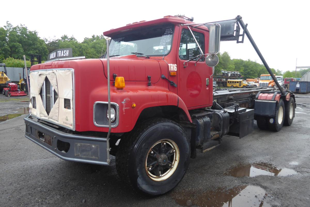 1992 International F2674 Roll-Off Truck #