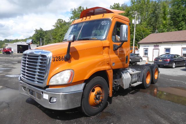 2017 Freightliner CASCADIA 125 Daycab # 2017 Freightliner CASCADIA 125 Daycab #