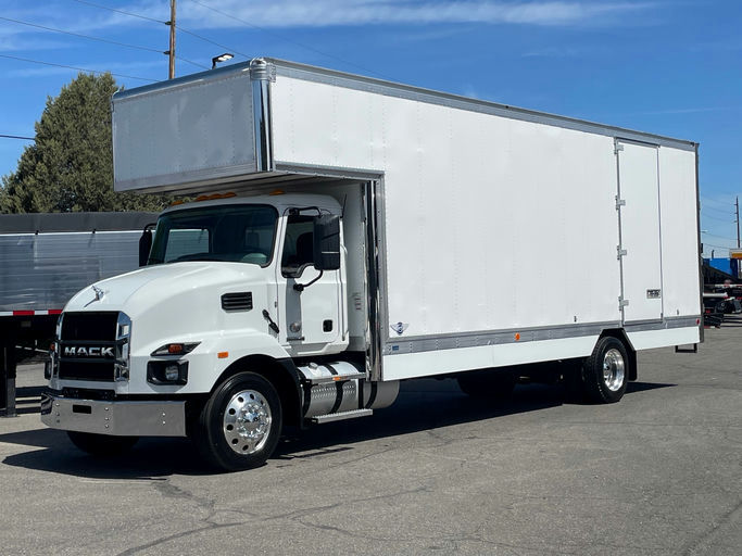 2025 Mack MD64
