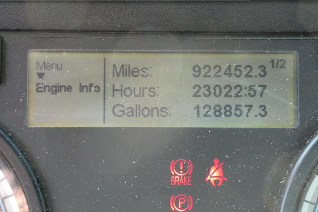 https://cdn.truckertotrucker.com/large/ca1f17ba-ccd2-4c59-9456-94c24b6c388c.jpg?