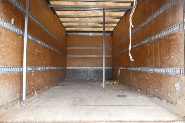 https://cdn.truckertotrucker.com/large/cca0afe8-e8cb-40f9-86a9-c3b57de4ea22.jpg?