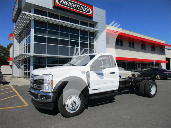 2023 Ford F550