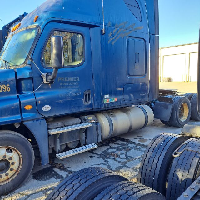 2013 Freightliner Cascadia