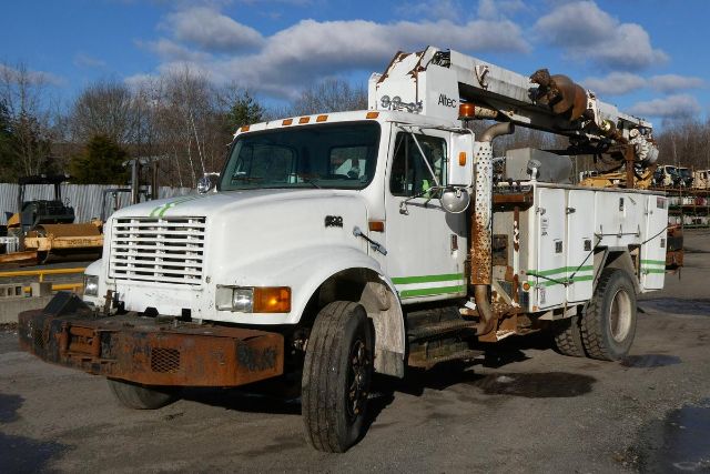 2000-international-4900-digger-derrick-truck #258801