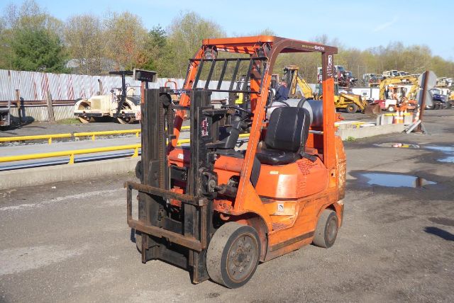 2004-toyota-7fgcu25-lift #1314860