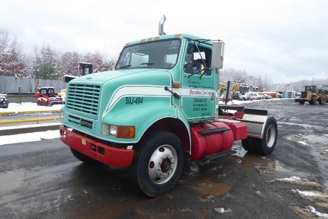 1995 International 8100