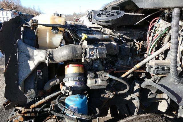 https://cdn.truckertotrucker.com/large/fdb6af24-d530-4fd7-ac2f-eed4c8fcbc84.jpg?